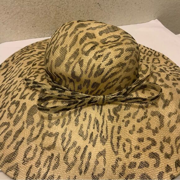 Marzi Firenze For Neiman Marcus Large brim leopard  Hat made in Italy main image 4